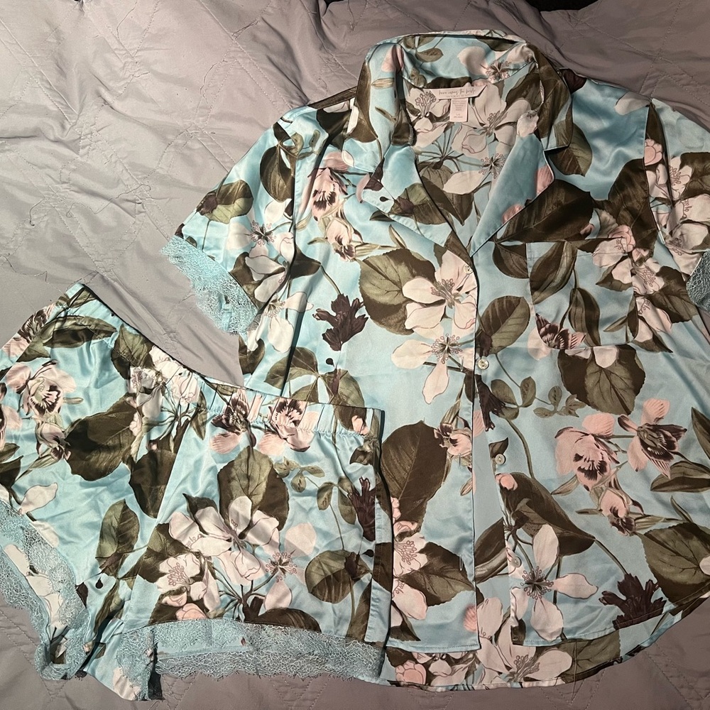 Victoria's Secret Brown and Blue Floral Pajama Set